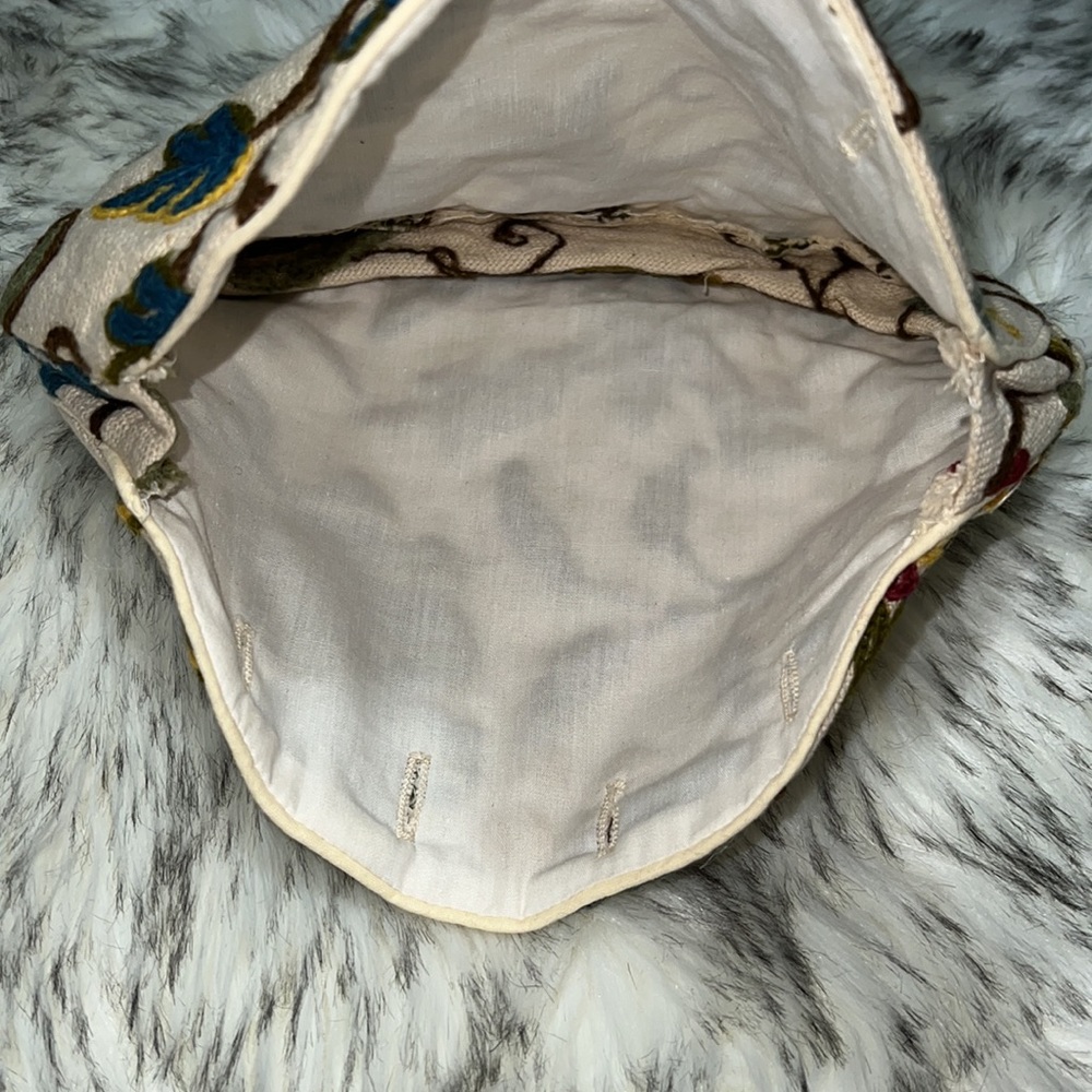 Elegant Red and Cream Plaid Clutch - Picture 6 of 14